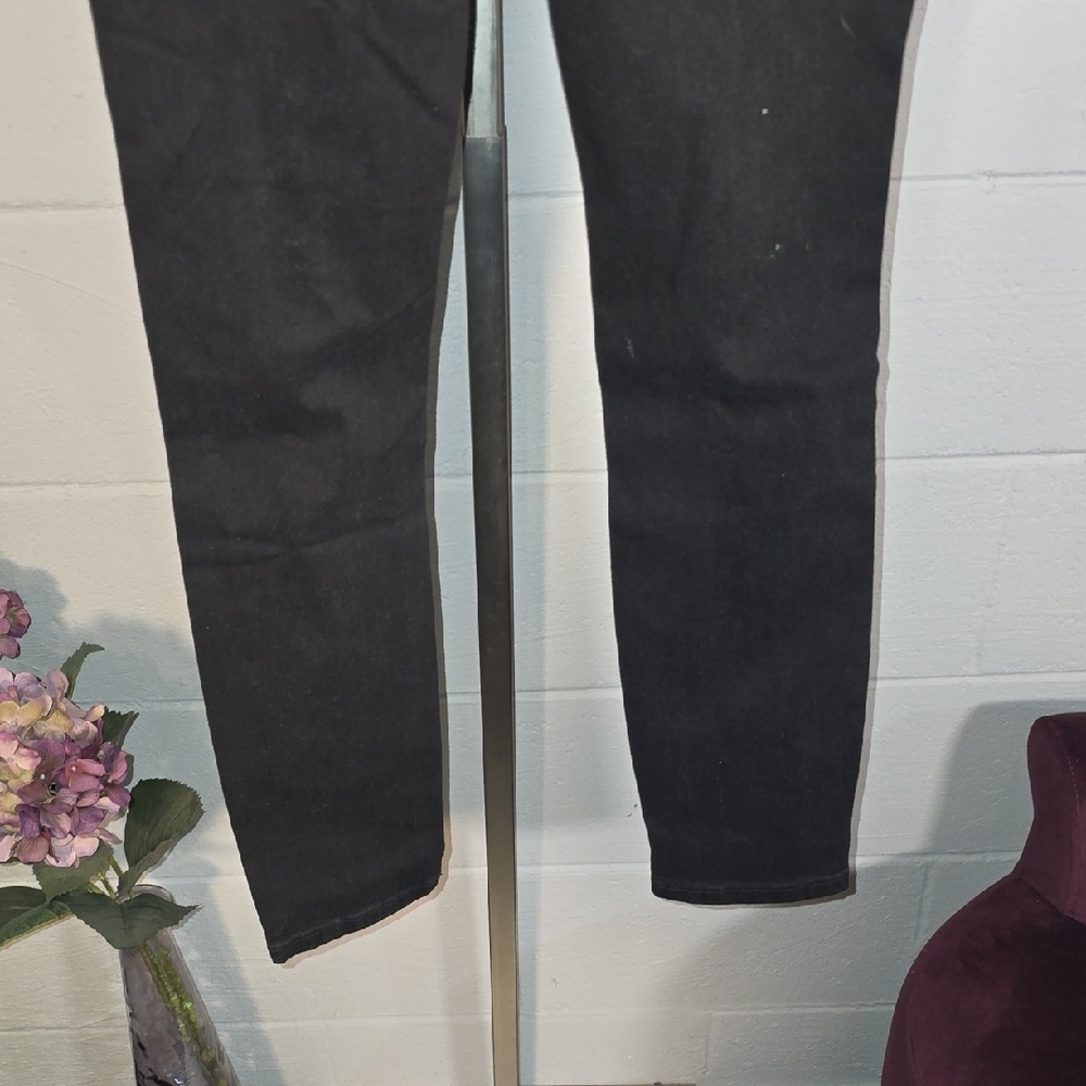 Fashion Nova Black Distressed Women's Jeans - Picture 9 of 14